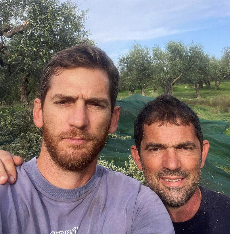 Šviežias ankstyvo derliaus, aitrus, ypač tyras, ARMAKADI alyvuogių aliejus, 2025.10/11mėn. derlius