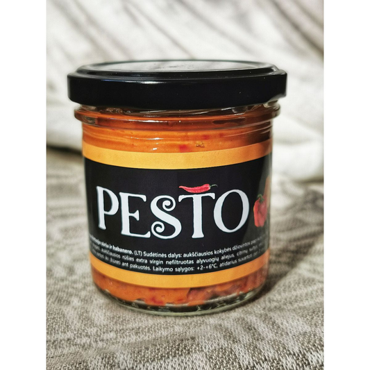 PEPERESTO - aštrus paprikų pesto su kietuoju sūriu